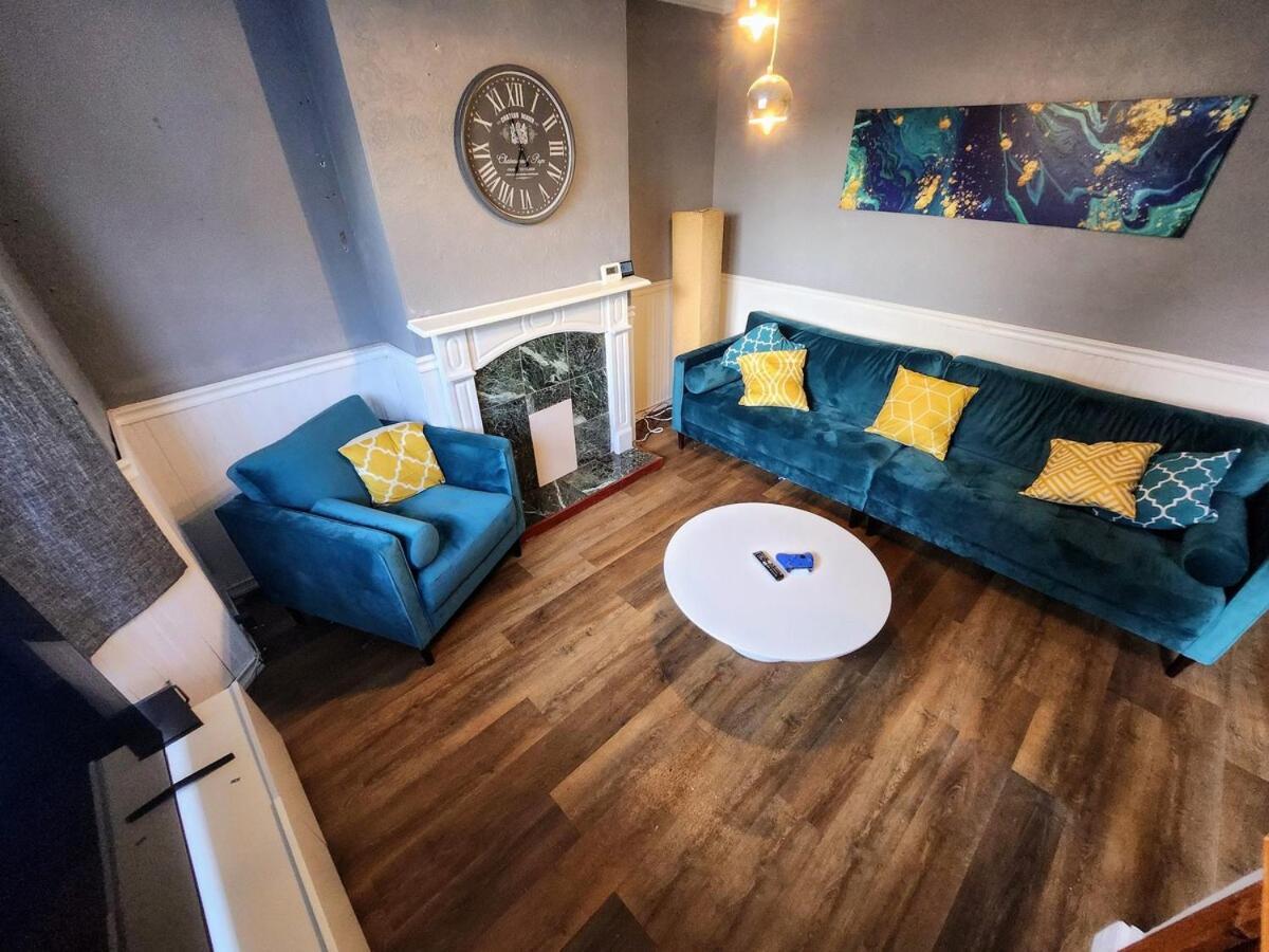 I'm A 3 Bed & A Great Location-walk To Everything Ferienhaus *