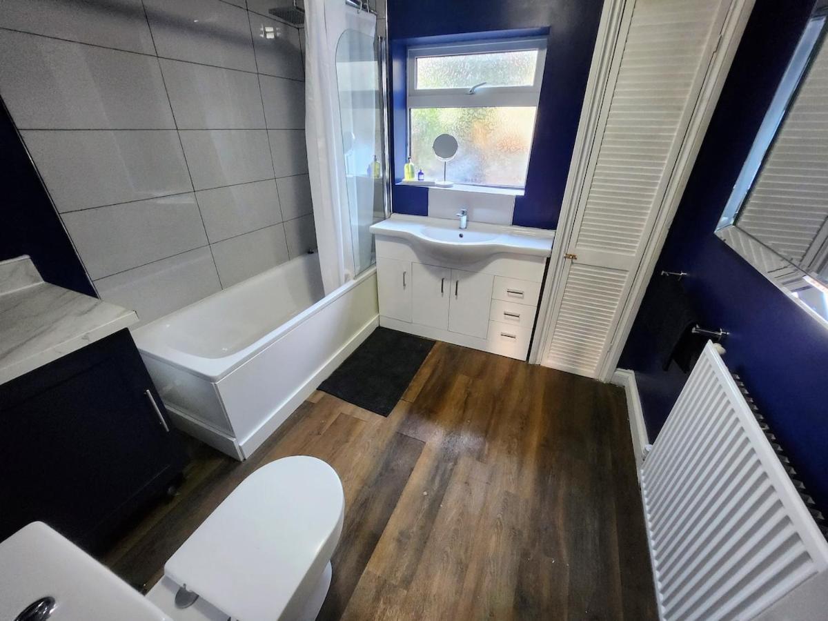I'm A 3 Bed & A Great Location-walk To Everything Ferienhaus
