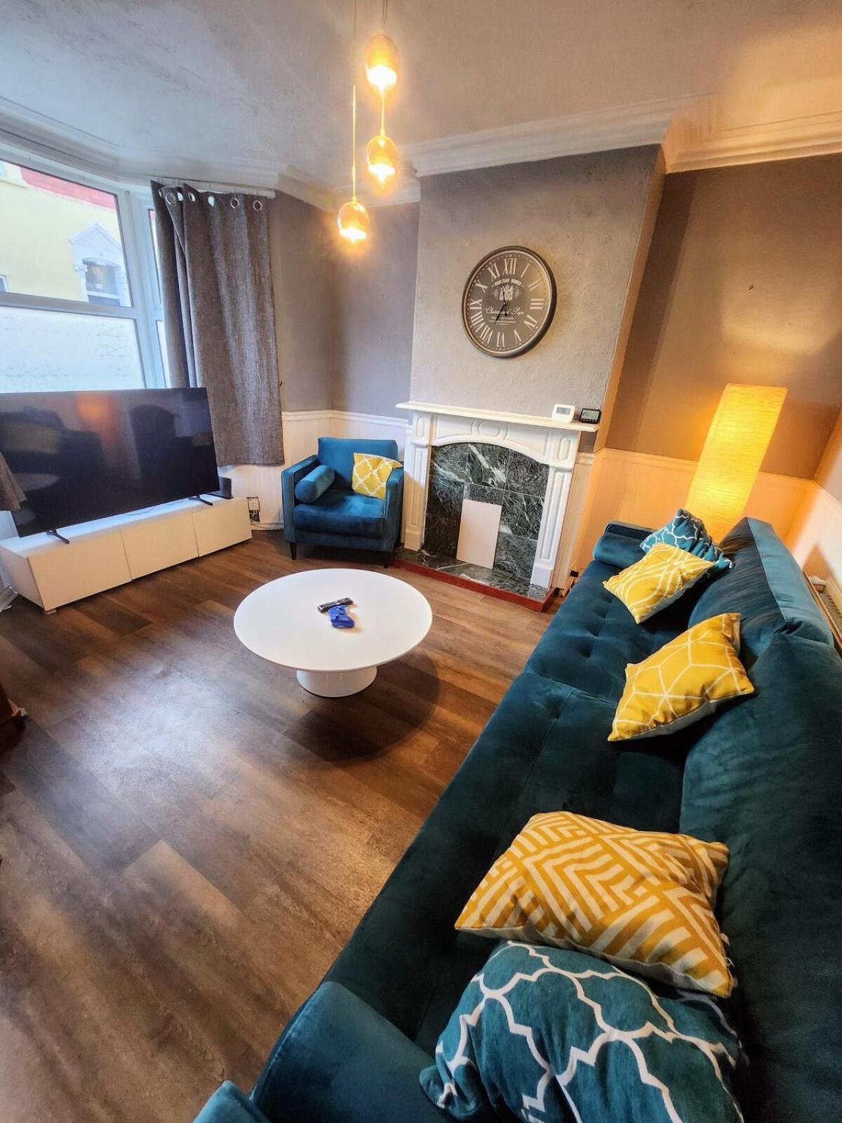 Ferienhaus I'm A 3 Bed & A Great Location-walk To Everything Bristol
